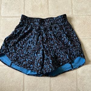 Lululemon Track That Mid-Rise Lined Short 5”